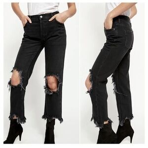 NWT We The Free Maggie Jeans, Black Distressed Boho Frayed Hem Crop 28
